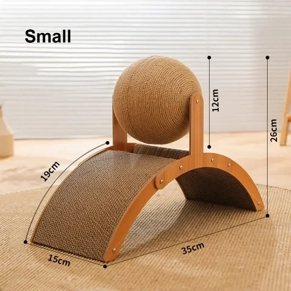 „Drill’n Scratch“ – Kratzspielzeug aus Massivholz mit Sisalfläche & integriertem Spielball für Katzen