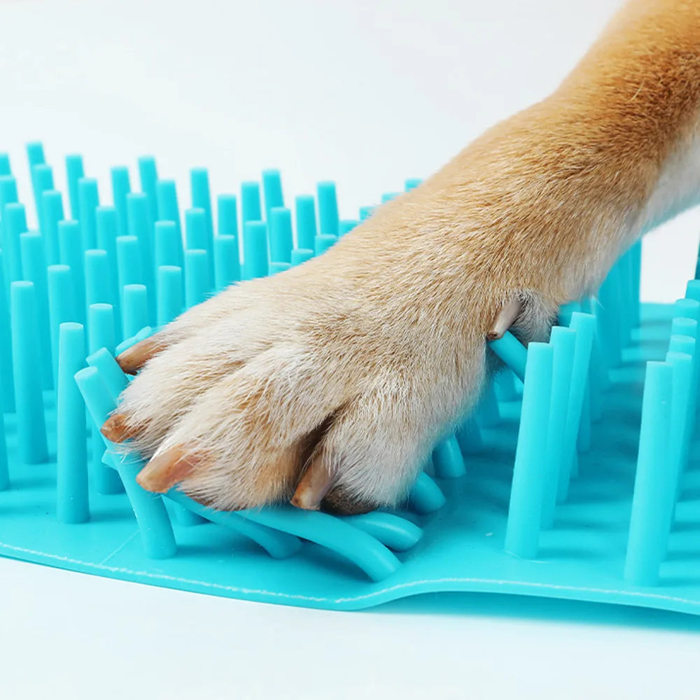 🐾 Pfotenreiniger mit Silikonbürste für Pflege bei Hund & Katze– Saubere Pfoten in Sekunden