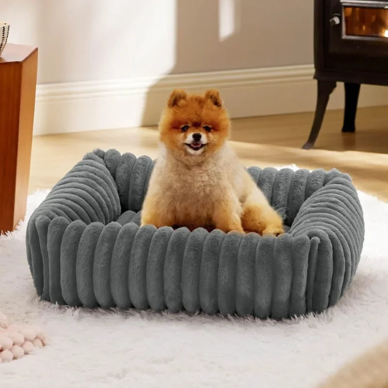 🐾 SnuggleNest™ – Kuscheliges Hundebett mit Randstütze (für kleine- mittelgroße Hunde)