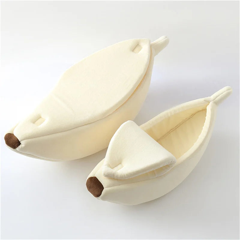 „BananaDream“ – Kuscheliges Katzenbett in Bananenform mit weichem Innenpolster