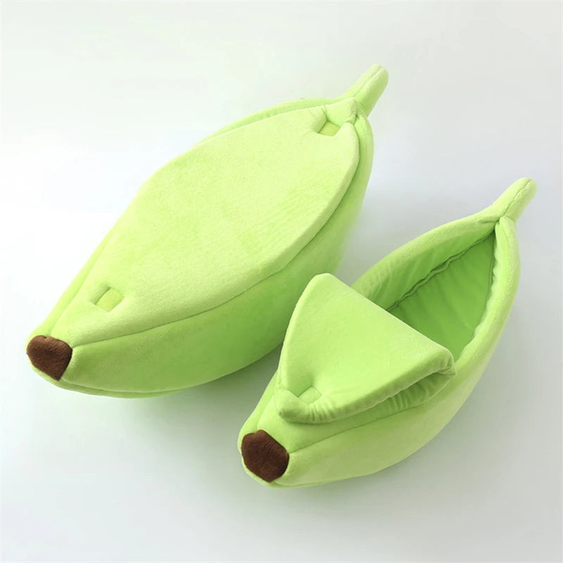 „BananaDream“ – Kuscheliges Katzenbett in Bananenform mit weichem Innenpolster