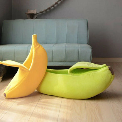 „BananaDream“ – Kuscheliges Katzenbett in Bananenform mit weichem Innenpolster